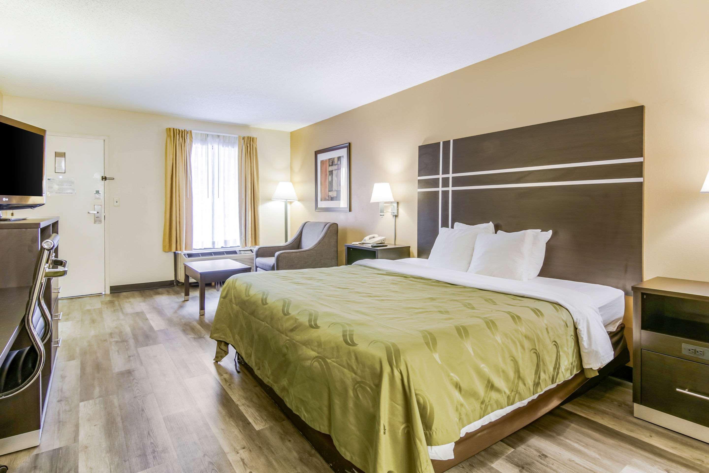 Quality Inn & Suites Atlanta Stone Mountain Exterior foto