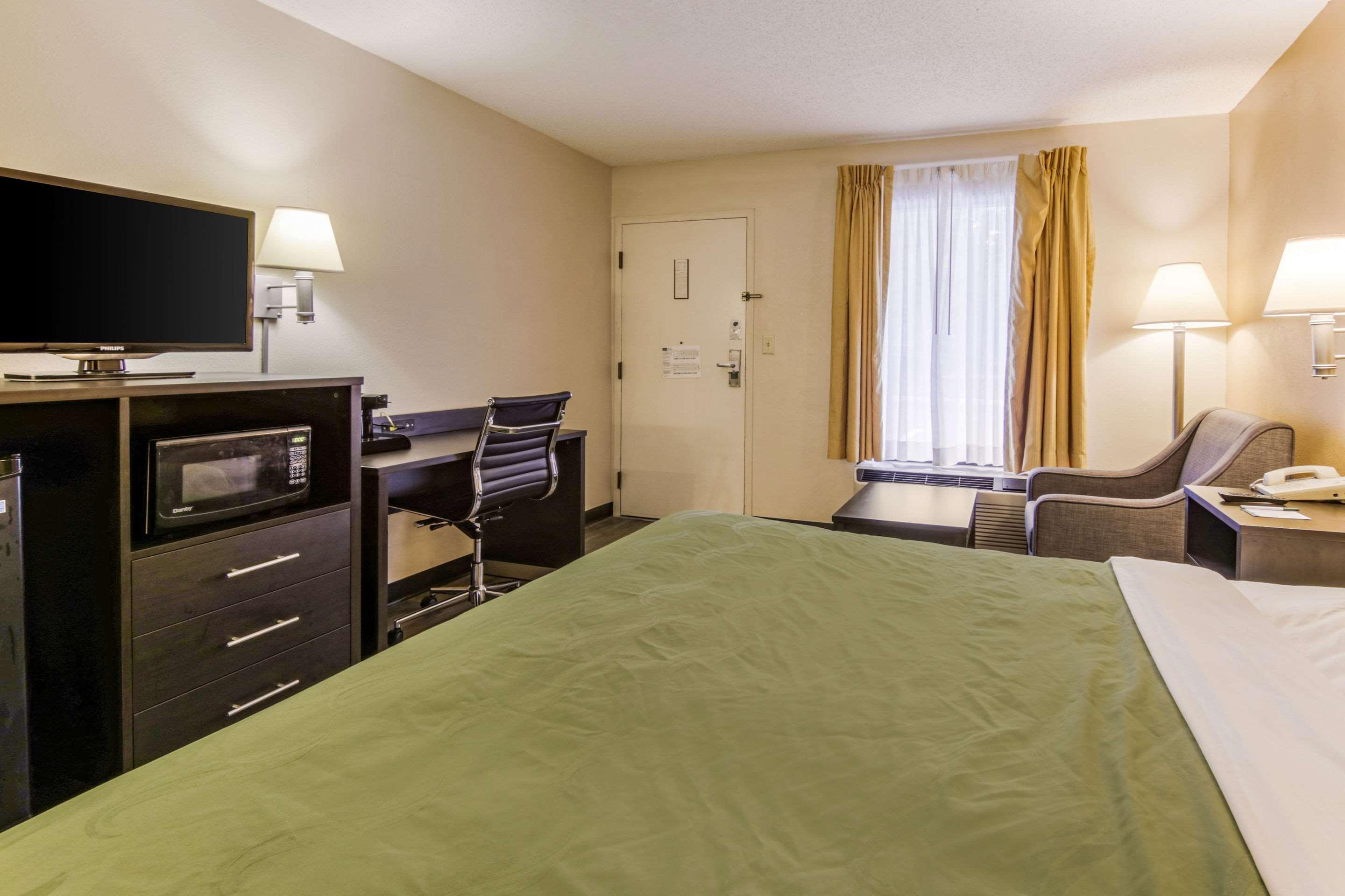 Quality Inn & Suites Atlanta Stone Mountain Exterior foto