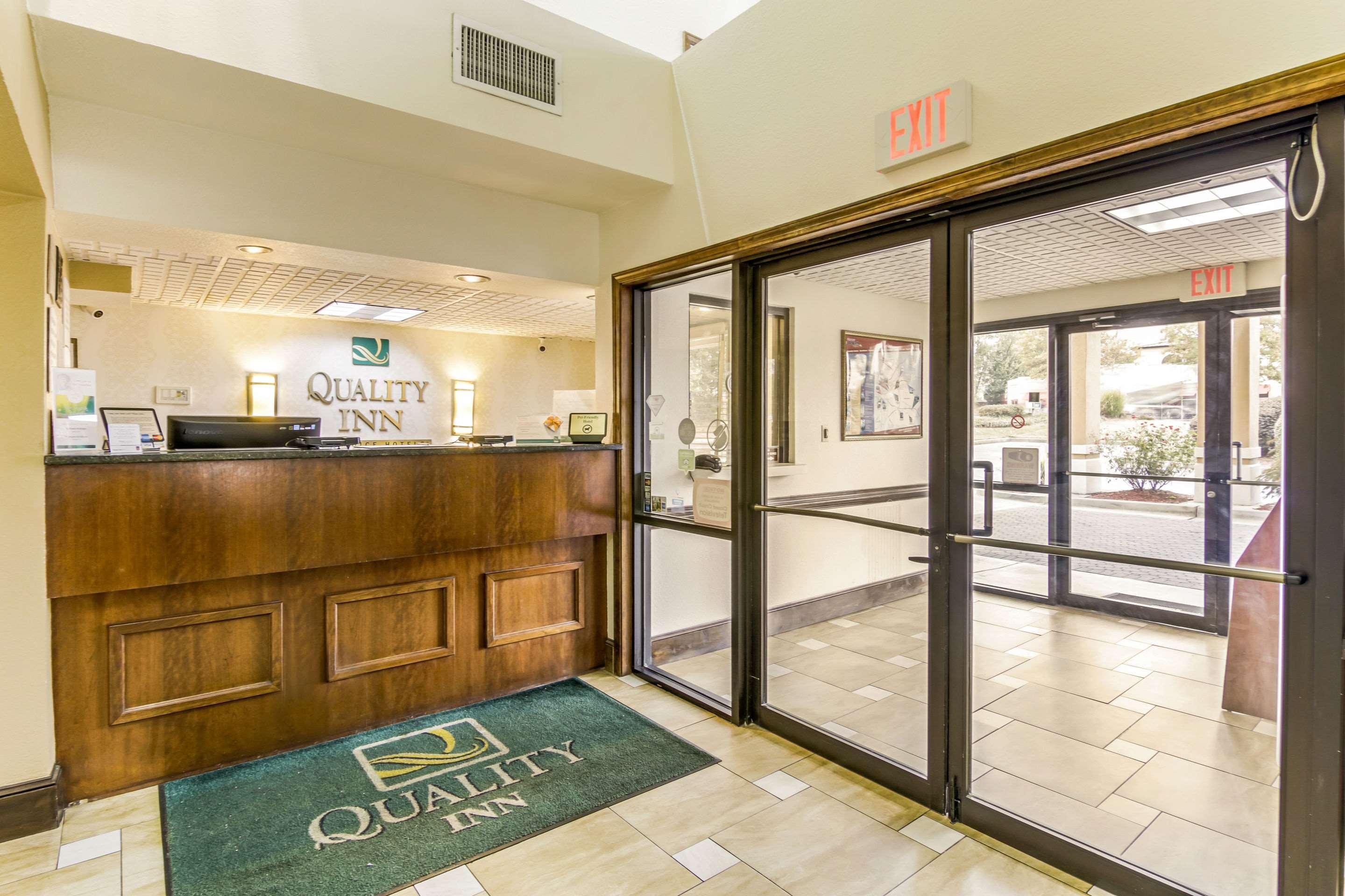 Quality Inn & Suites Atlanta Stone Mountain Exterior foto