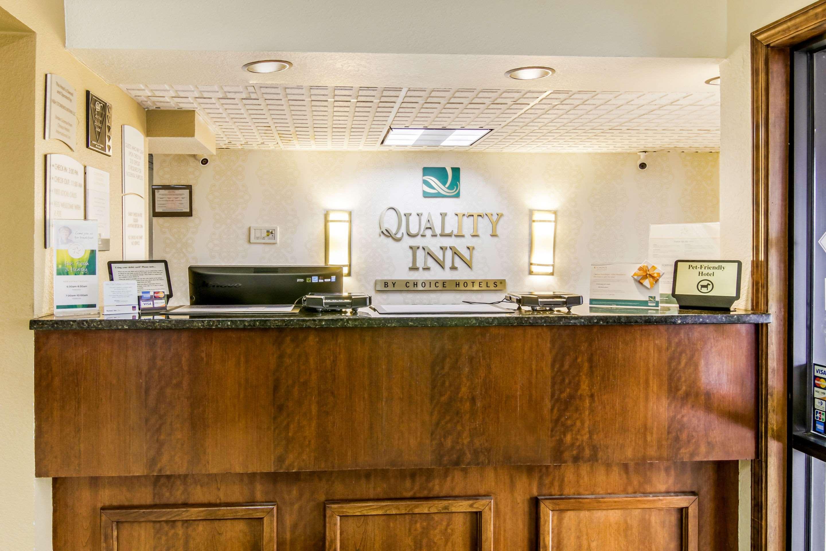 Quality Inn & Suites Atlanta Stone Mountain Exterior foto